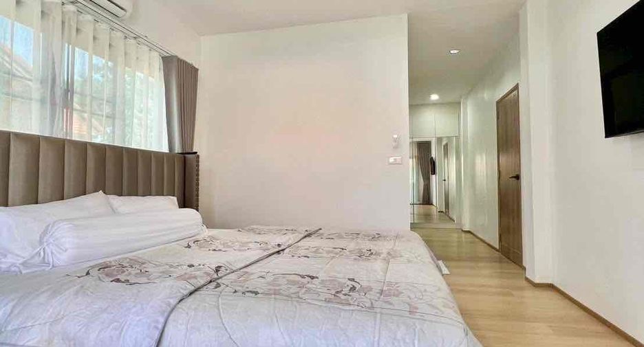 Villa en alquiler de 3 habitaciones en East Pattaya, Pattaya