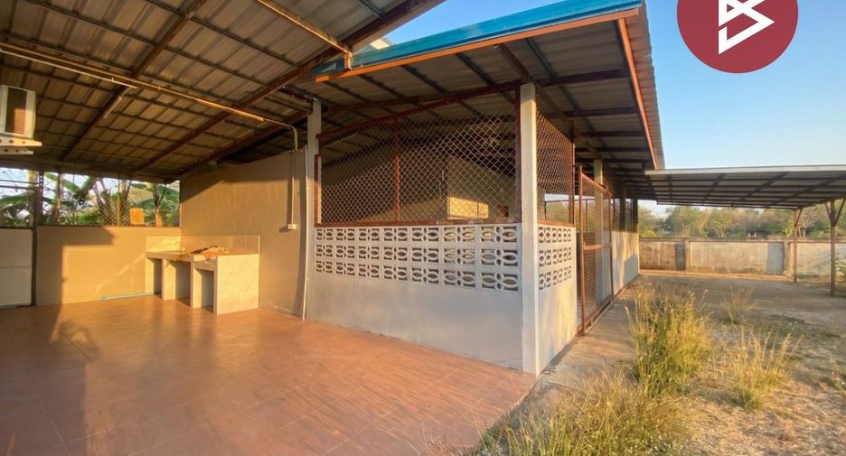 For sale 3 bedrooms house in Kumphawapi, Udon Thani