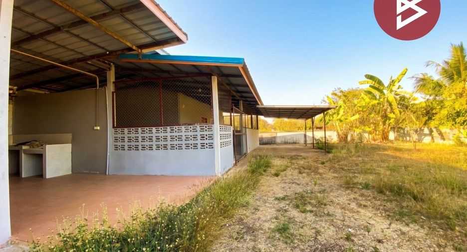 For sale 3 bedrooms house in Kumphawapi, Udon Thani