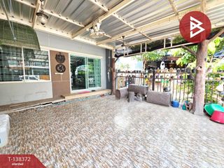 Casa adosada en venta de 3 habitaciones en Prawet, Bangkok