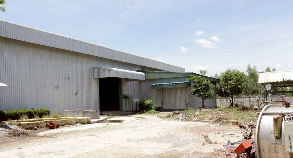 For sale land in Song Phi Nong, Suphan Buri