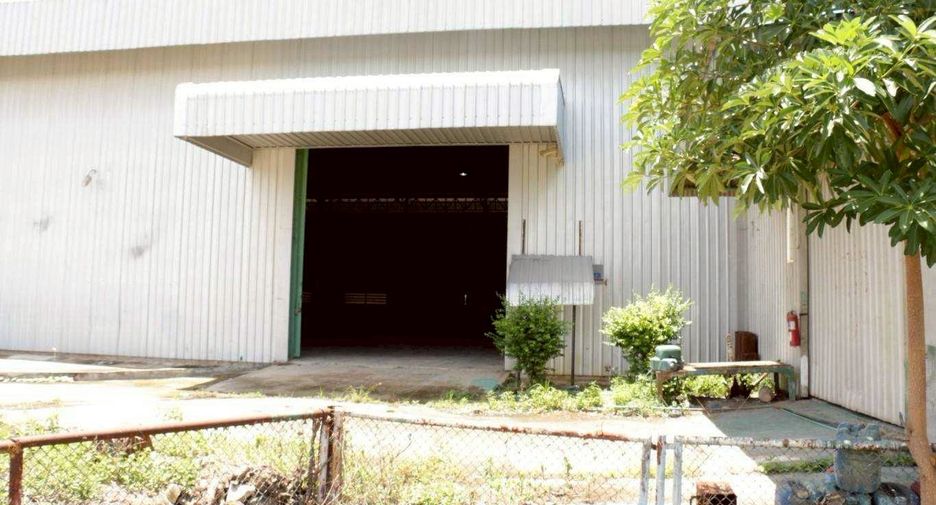 For sale land in Song Phi Nong, Suphan Buri