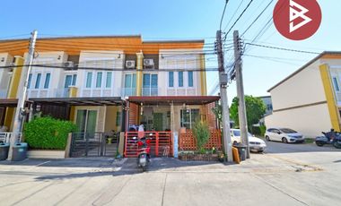 For sale 3 bedrooms townhouse in Prawet, Bangkok