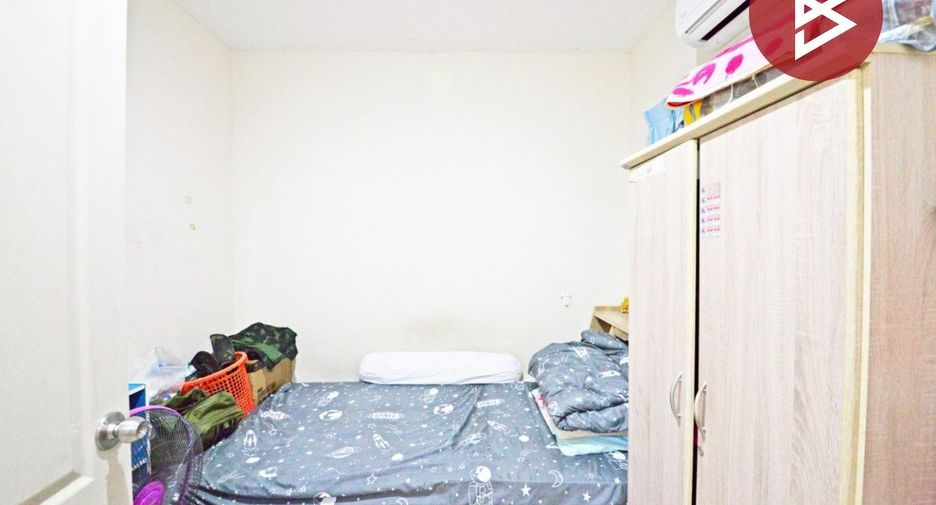 For sale 3 bedrooms townhouse in Prawet, Bangkok