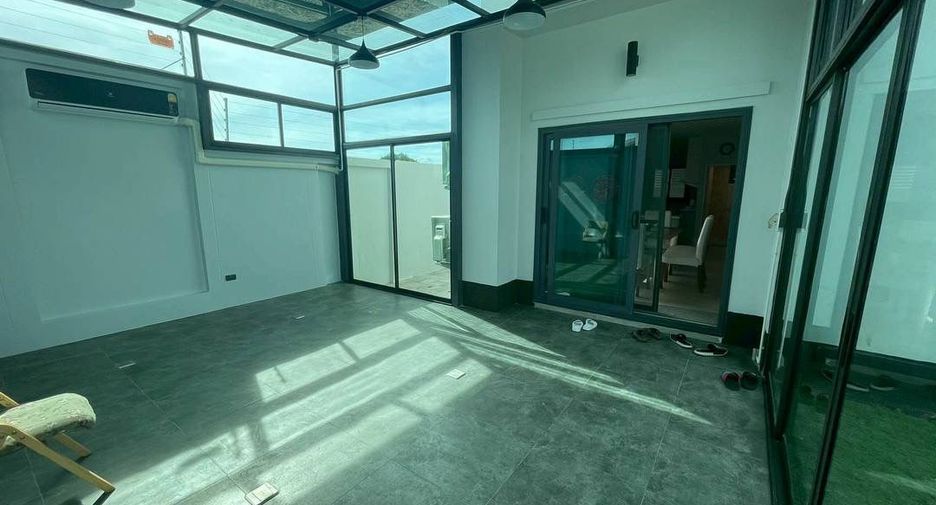 For rent 3 bedrooms house in Bang Lamung, Chonburi