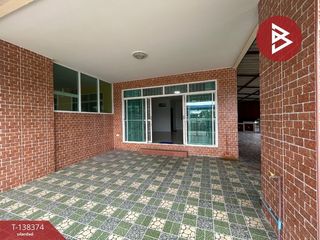 出售 3 卧室 联排别墅 在 Phanat Nikhom, Chon Buri