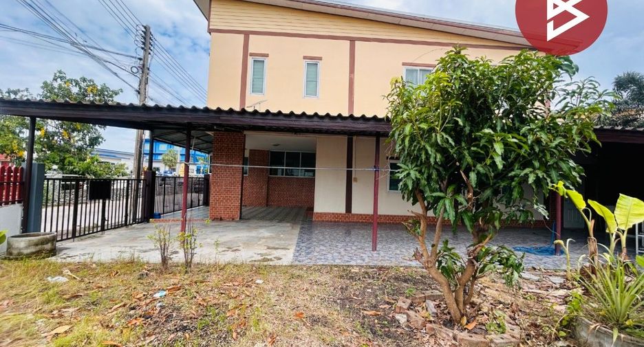 À vendre 3 chambres maison de ville à Phanat Nikhom, Chonburi