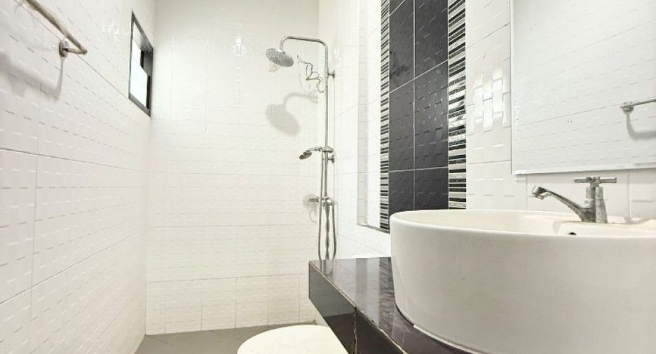 For sale 3 bedrooms house in Mueang Chon Buri, Chonburi