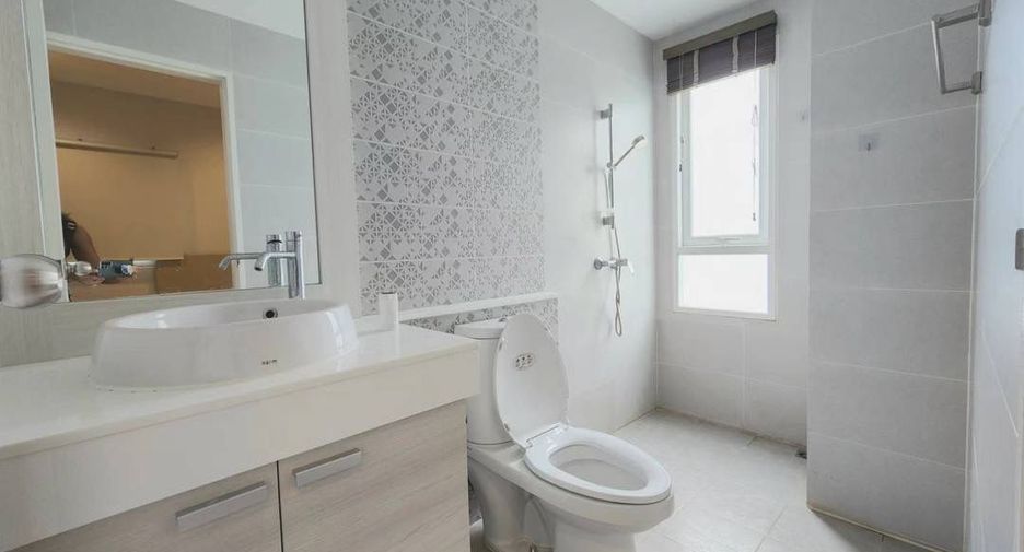 For rent 3 bedrooms house in Bang Lamung, Chonburi
