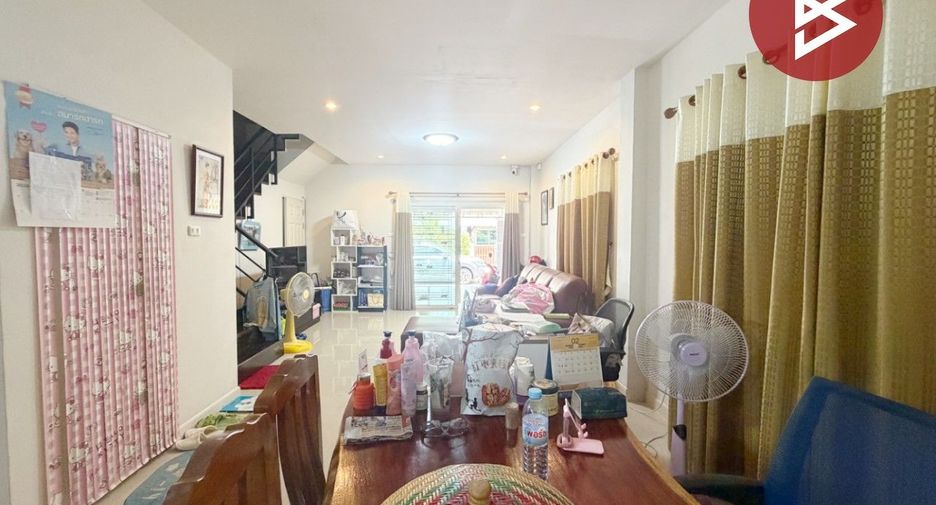 Haus zum Kauf mit 3 Zimmer in Si Racha, Chonburi