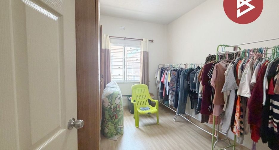Haus zum Kauf mit 3 Zimmer in Si Racha, Chonburi