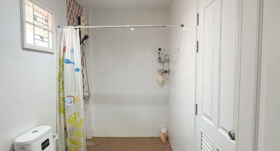 Haus zum Kauf mit 3 Zimmer in Si Racha, Chonburi