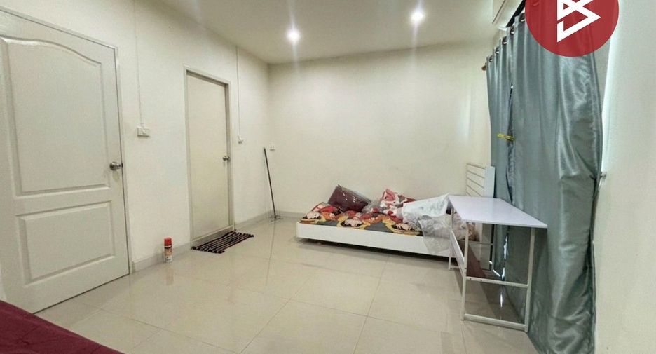 Reihenhaus zum Kauf mit 2 Zimmer in Lat Krabang, Bangkok