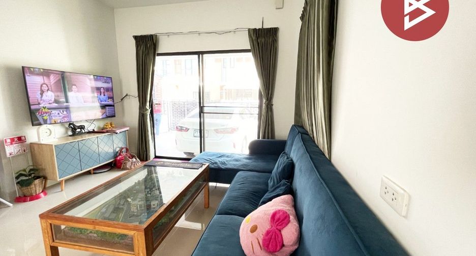 Reihenhaus zum Kauf mit 3 Zimmer in Sam Phran, Nakhon Pathom