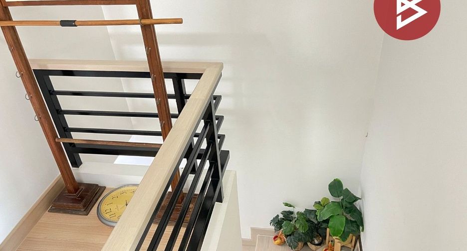 Reihenhaus zum Kauf mit 3 Zimmer in Sam Phran, Nakhon Pathom