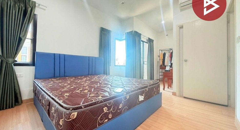 Reihenhaus zum Kauf mit 3 Zimmer in Sam Phran, Nakhon Pathom