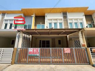 For sale 4 bedrooms townhouse in Sai Mai, Bangkok