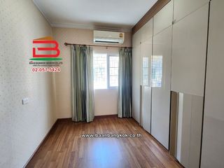 For sale 4 bedrooms townhouse in Sai Mai, Bangkok