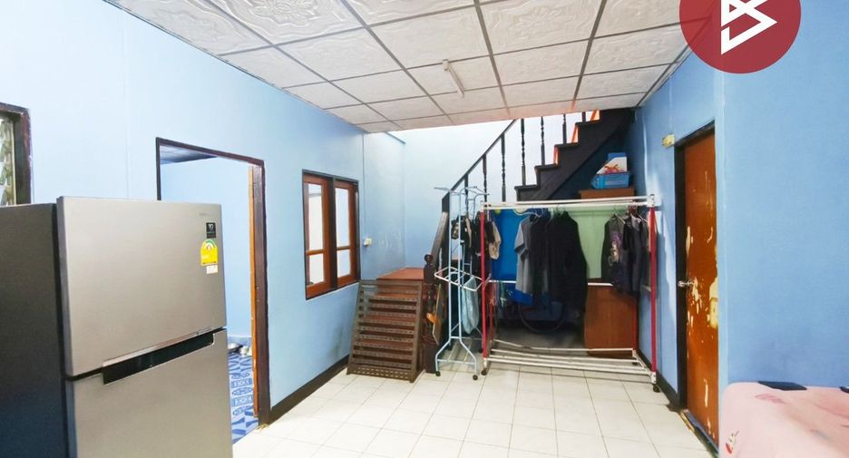 À vendre 4 chambres maison de ville à Phra Samut Chedi, Samut Prakan