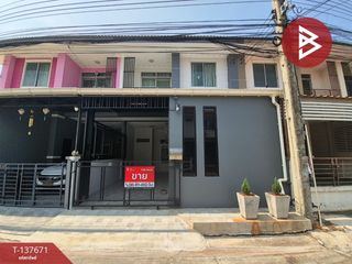 For sale 3 bedrooms townhouse in Min Buri, Bangkok