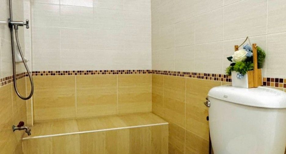 For sale 3 bedrooms townhouse in Min Buri, Bangkok