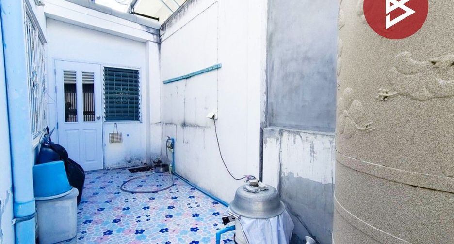 For sale 3 bedrooms townhouse in Mueang Samut Sakhon, Samut Sakhon