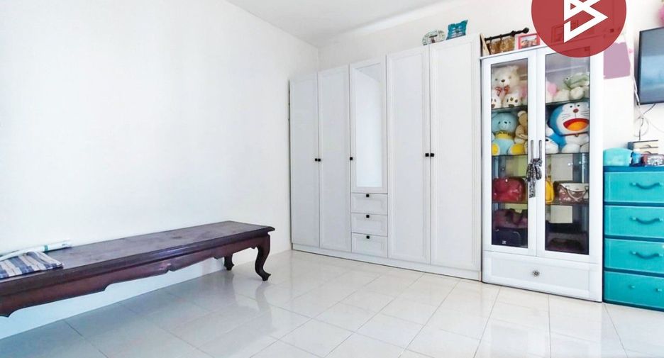 For sale 3 bedrooms townhouse in Mueang Samut Sakhon, Samut Sakhon