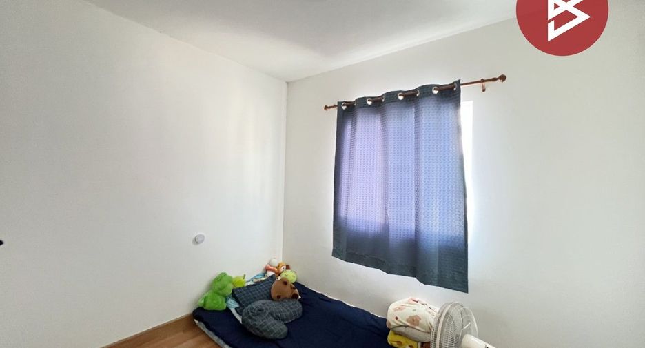 Casa adosada en venta de 3 habitaciones en Sai Noi, Nonthaburi