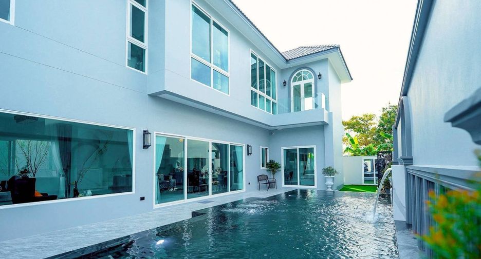 Villa en venta de 4 habitaciones en Mueang Chon Buri, Chonburi