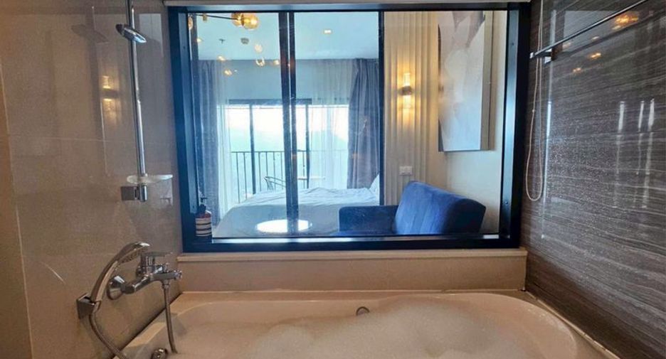 For sale 1 bed condo in Si Racha, Chonburi