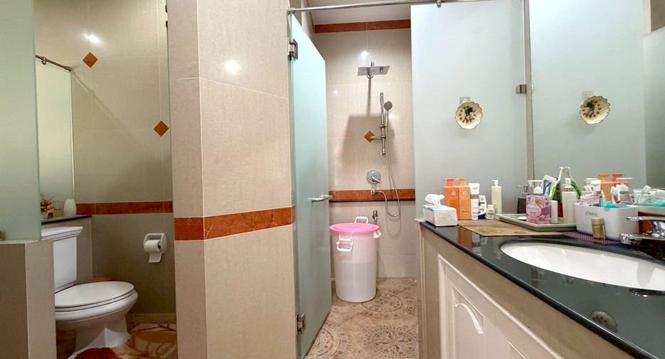 For sale 4 ベッドルーム house in Saraphi, Chiang Mai