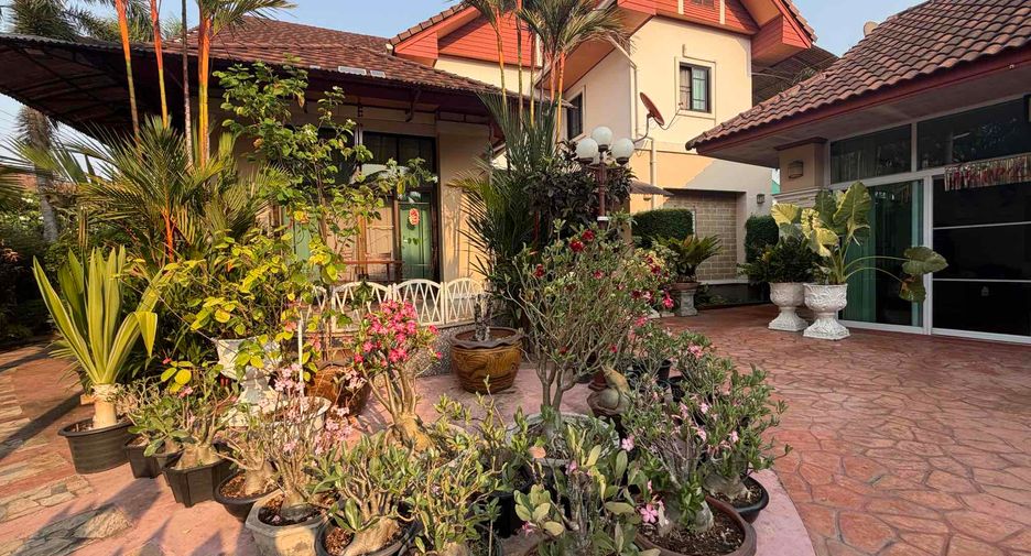 For sale 4 ベッドルーム house in Saraphi, Chiang Mai