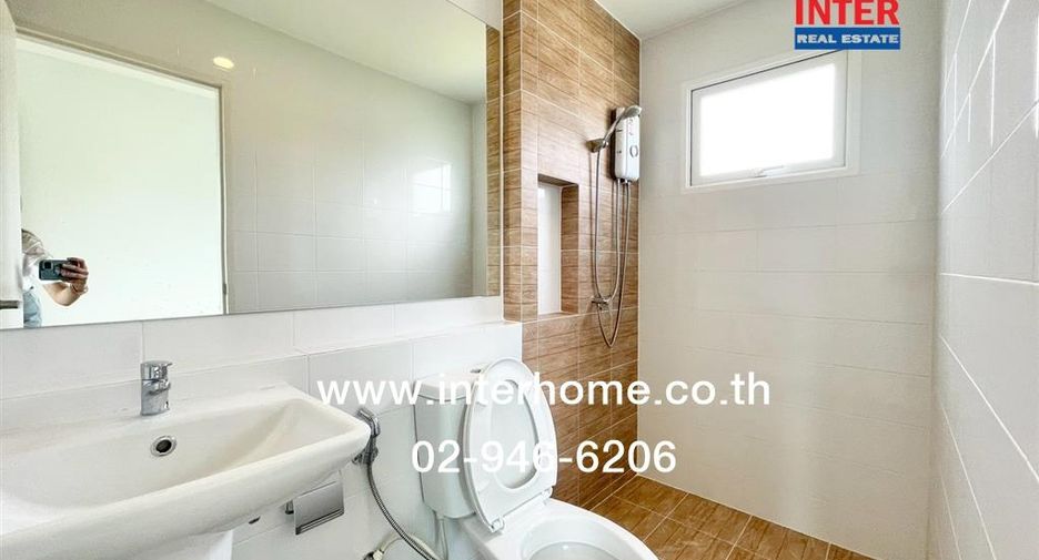 For rent 3 bedrooms house in Bang Phli, Samut Prakan