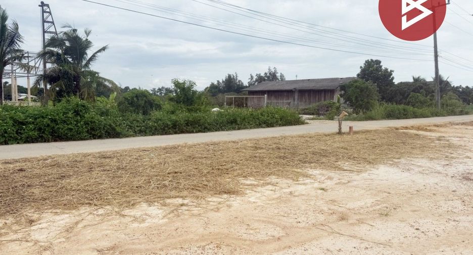 Grundstück zum Kauf in Mueang Lamphun, Lamphun