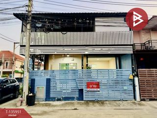 À vendre 4 chambres maison de ville à Phra Samut Chedi, Samut Prakan