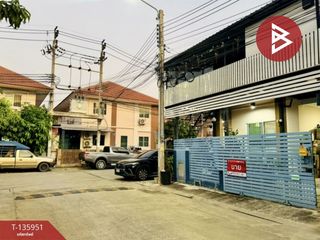 À vendre 4 chambres maison de ville à Phra Samut Chedi, Samut Prakan