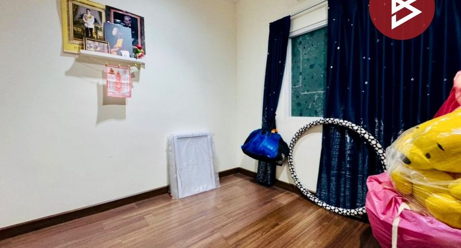 For sale 4 bedrooms townhouse in Phra Samut Chedi, Samut Prakan
