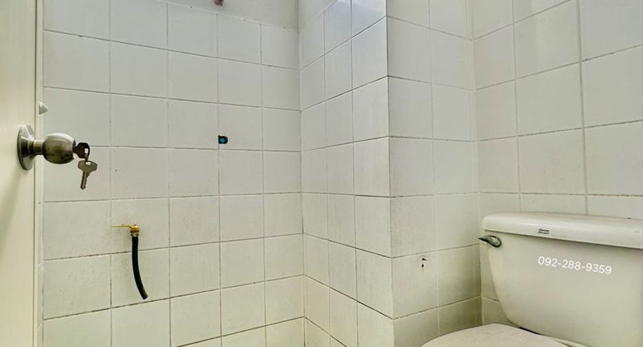 Аренда Участок в Si Racha, Чонбури