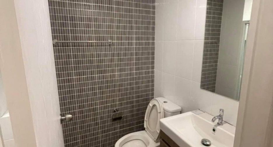 For sale 1 bed condo in Khlong Luang, Pathum Thani