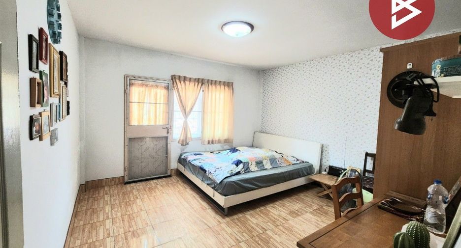 For sale 2 bedrooms townhouse in Mueang Samut Prakan, Samut Prakan