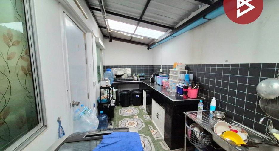 出售 3 卧室 联排别墅 在 Krathum Baen, Samut Sakhon