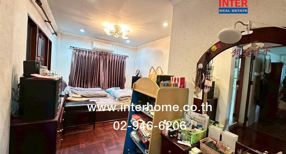 Casa en venta de 6 habitaciones en Phasi Charoen, Bangkok