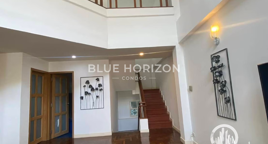 For sale 3 bedrooms townhouse in Bang Lamung, Chonburi