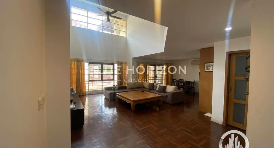 For sale 3 bedrooms townhouse in Bang Lamung, Chonburi