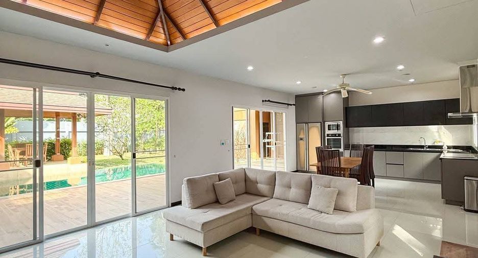 For rent and for sale 3 bedrooms villa in Mueang Phuket, Phuket