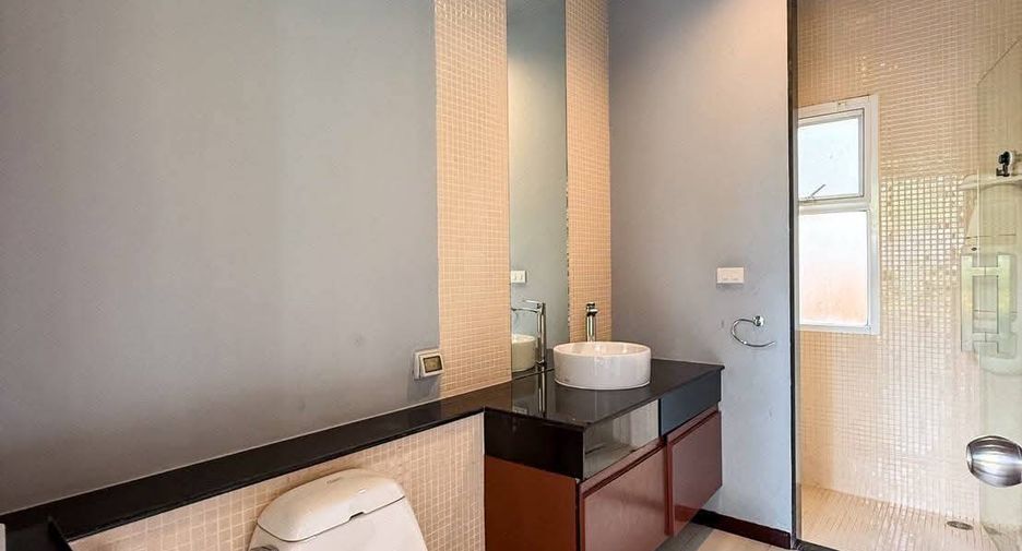 For rent and for sale 3 bedrooms villa in Mueang Phuket, Phuket