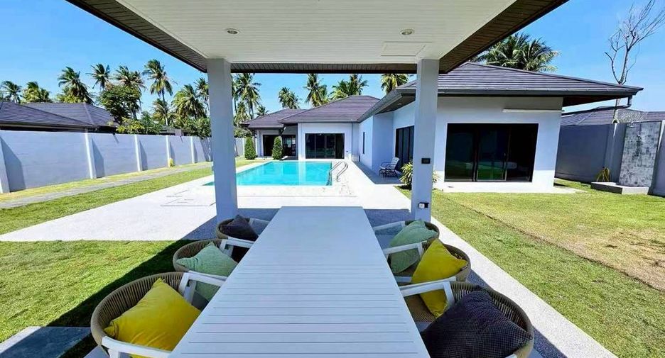 Villa zur Miete mit 4 Zimmer in Bang Lamung, Chonburi
