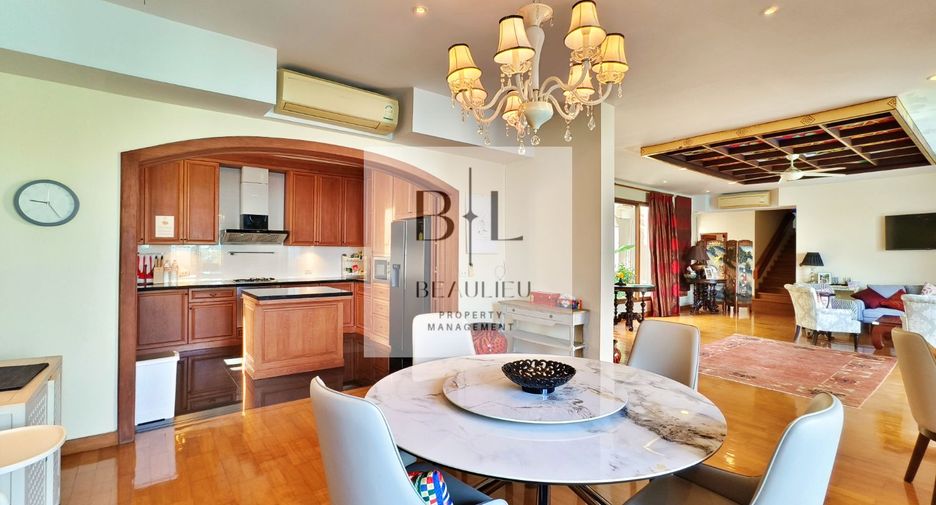 Haus zum Kauf mit 4 Zimmer in Sattahip, Chonburi