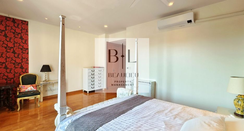 Haus zum Kauf mit 4 Zimmer in Sattahip, Chonburi