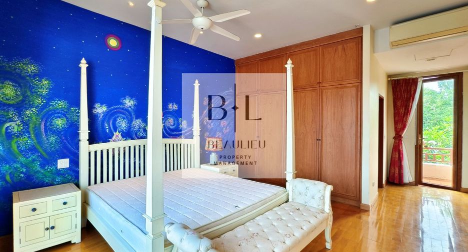 Haus zum Kauf mit 4 Zimmer in Sattahip, Chonburi